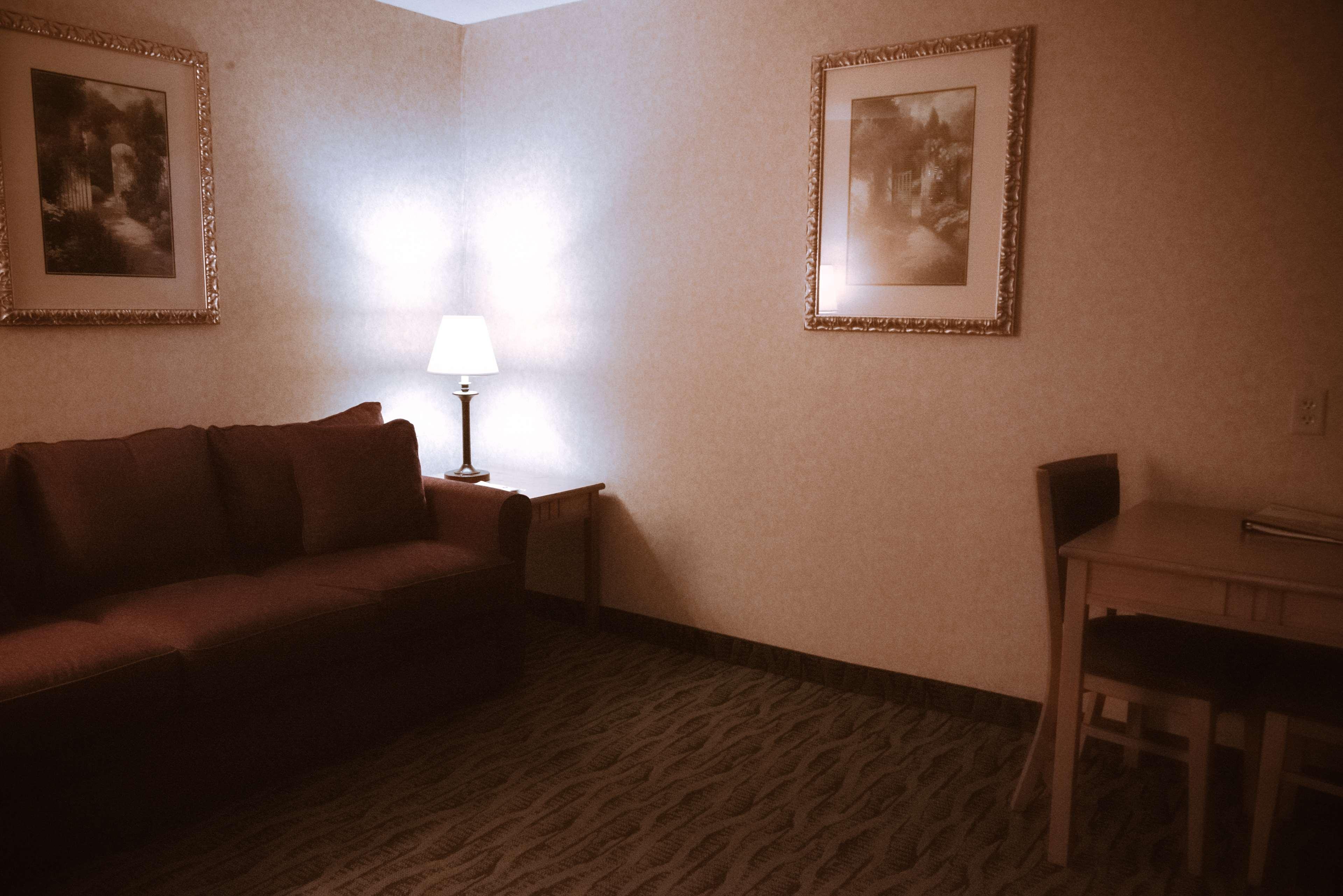 Best Western Plus Executive Court Inn & Conference Center Manchester Exterior photo