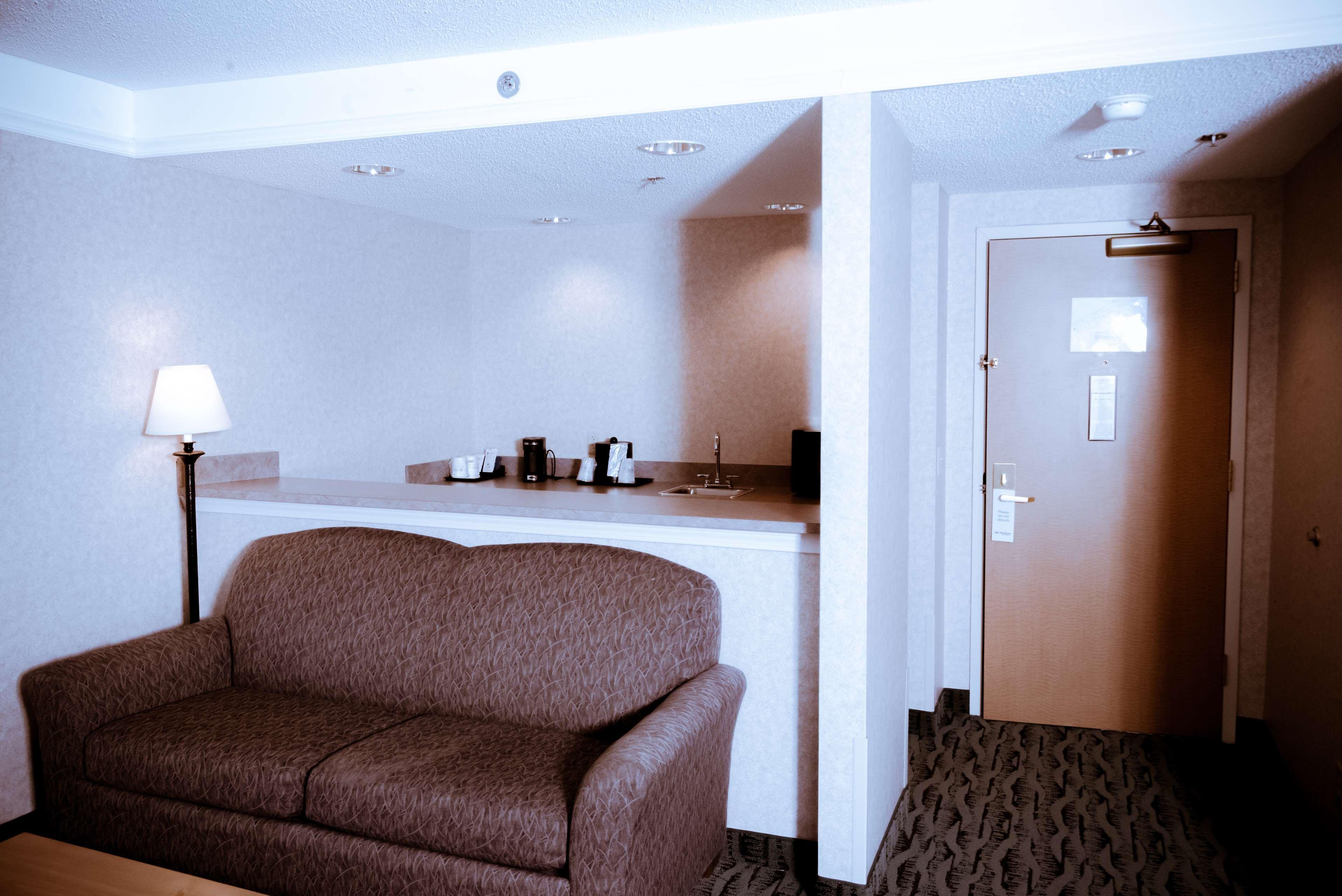 Best Western Plus Executive Court Inn & Conference Center Manchester Exterior photo